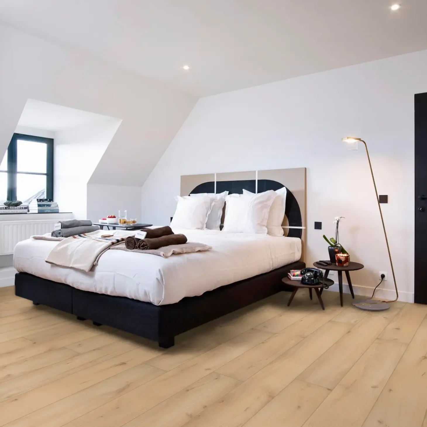 BerryAlloc Ocean+ 8 XL laminatgulv Gyant XI sand natural 241x2038x8 mm