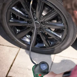 Bosch Universal Pump 18V trykluftpumpe max 10,3 bar - solo