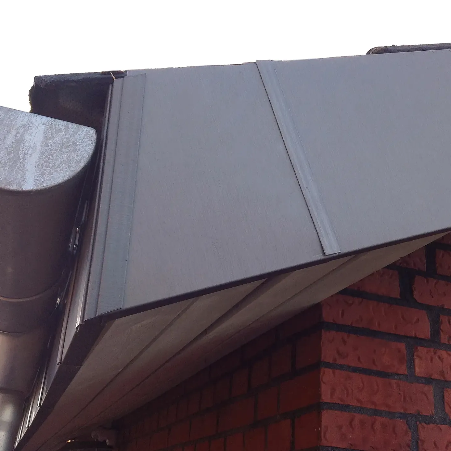 Bygtjek win stern 200 mm sort/alu - pk. m/5 stk. á 41 cm = 2,05 m