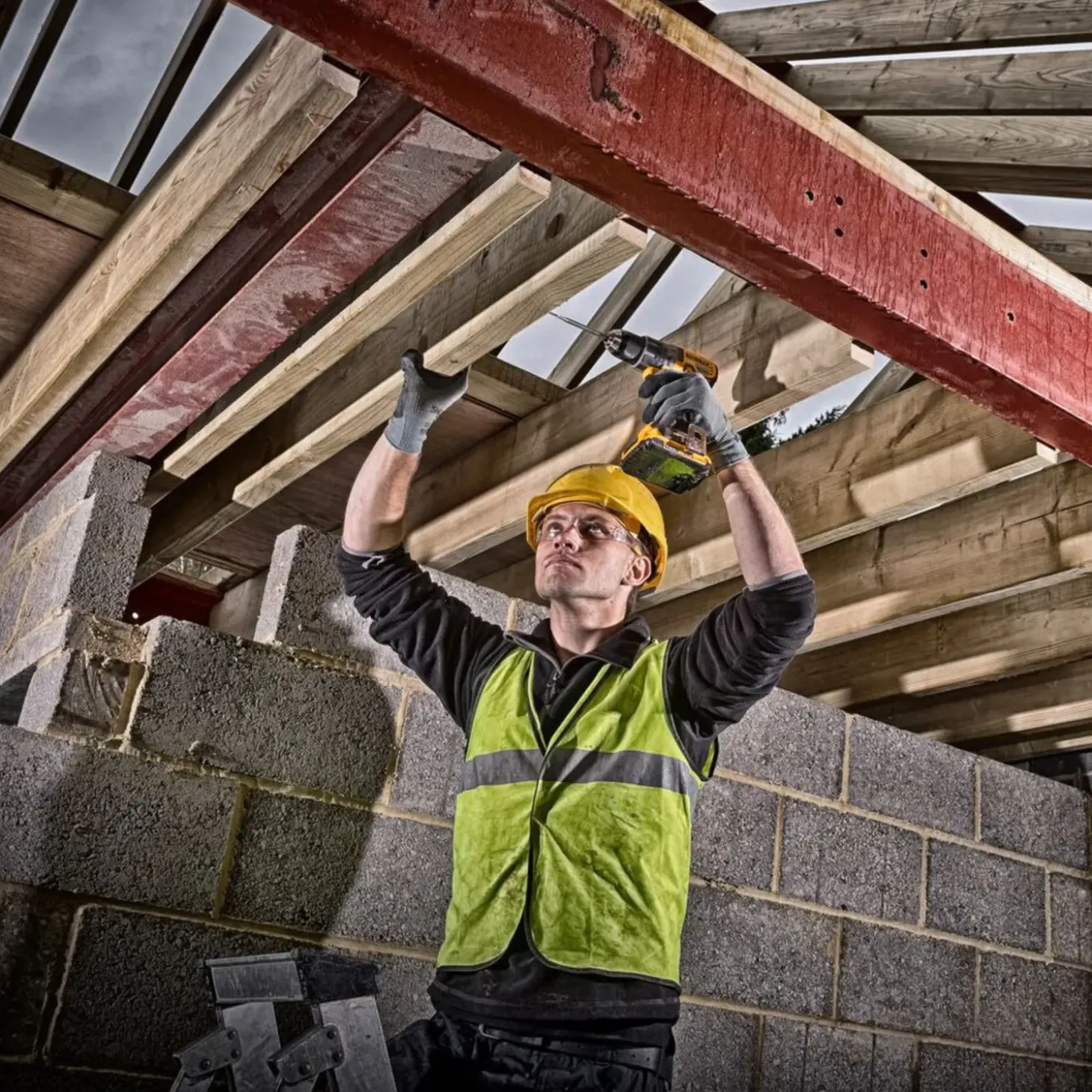 DeWALT DCD791P2 18V XR bore-/skruemaskine 2x5.0 Ah batterier og lader