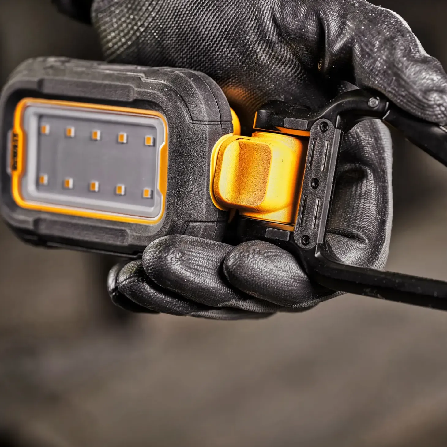 DeWALT DCL182-XJ arbejdslampe USB C