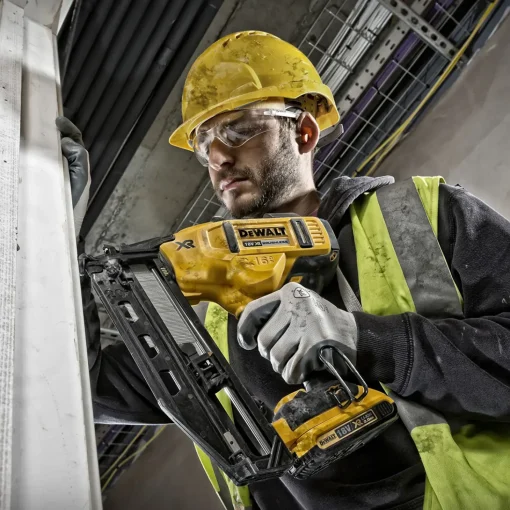 DeWALT DCN660N-XJ dykkerpistol 18V XR 16Ga solo