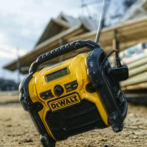 DeWALT  DCR020 kompakt multivolt DAB, FM/AM-radio