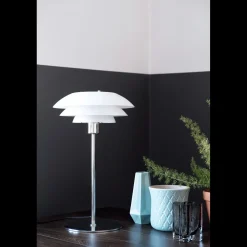 Dyberg Larsen DL31 bordlampe opal glas