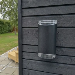 Dyberg Larsen Ribe udendørs væglampe sort