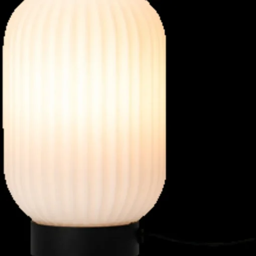 Dyberg Larsen riflet bordlampe E27 opal