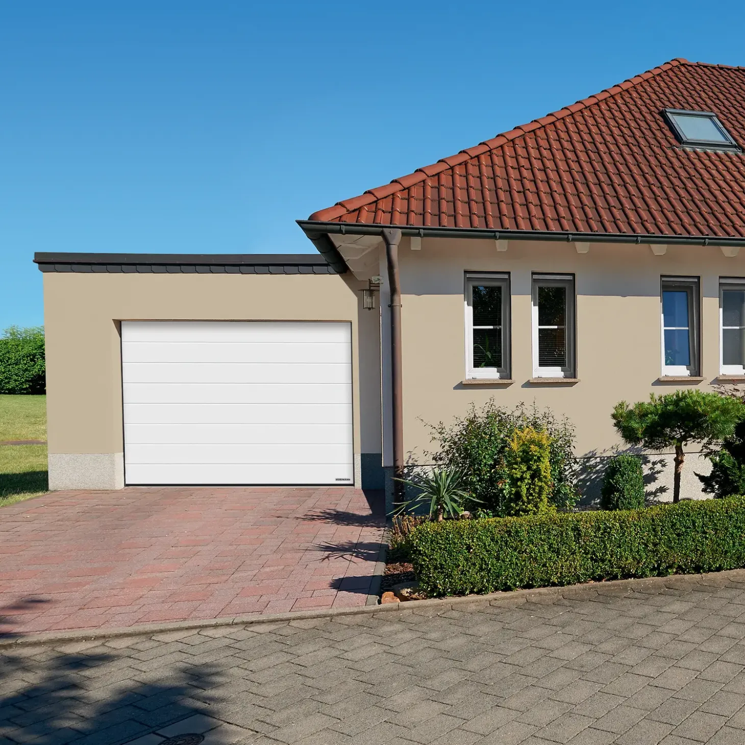 Hörmann ledhejseport Woodgrain M-profil hvid 2500x2125 mm