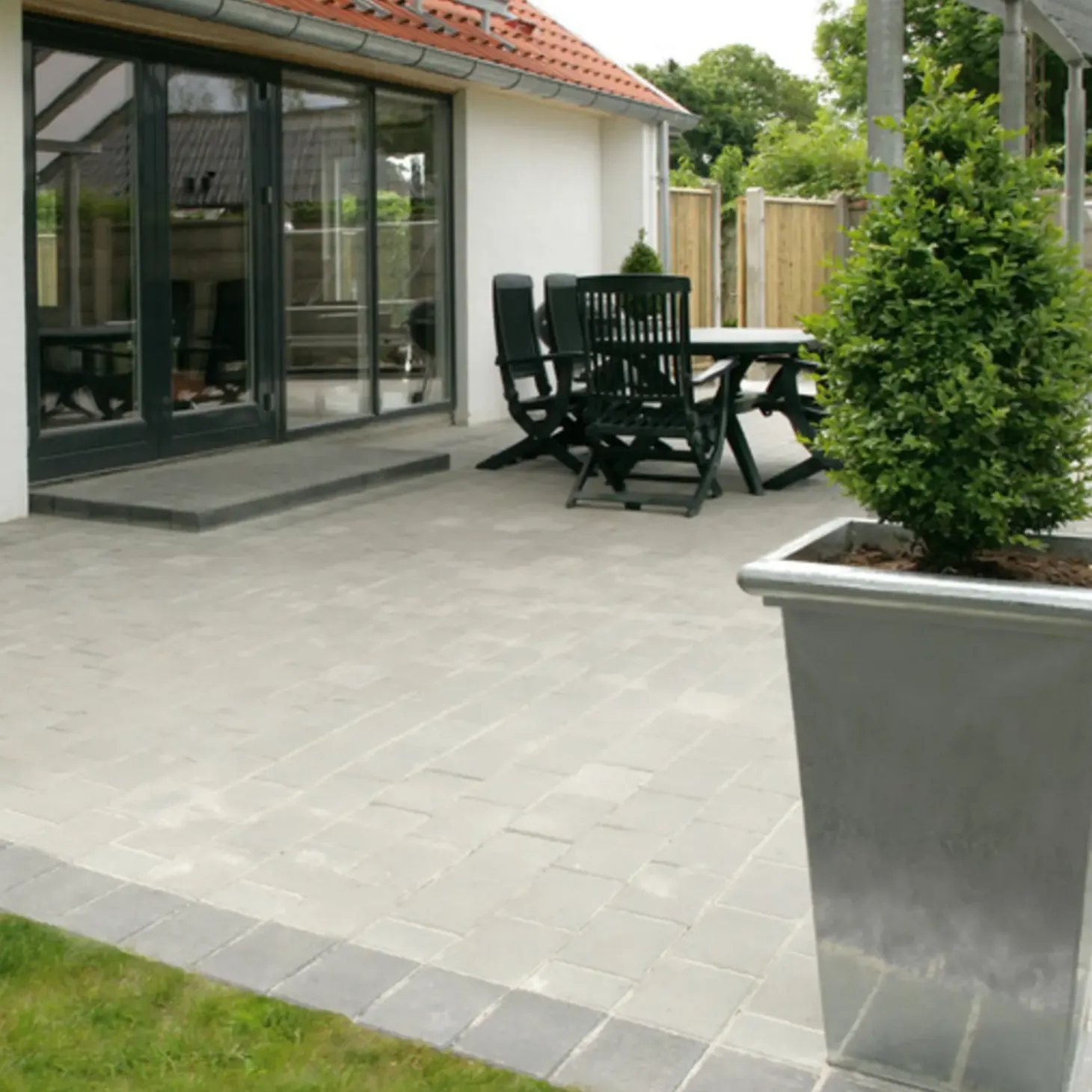 IBF Bondesten - 14x21x5 cm gråmix