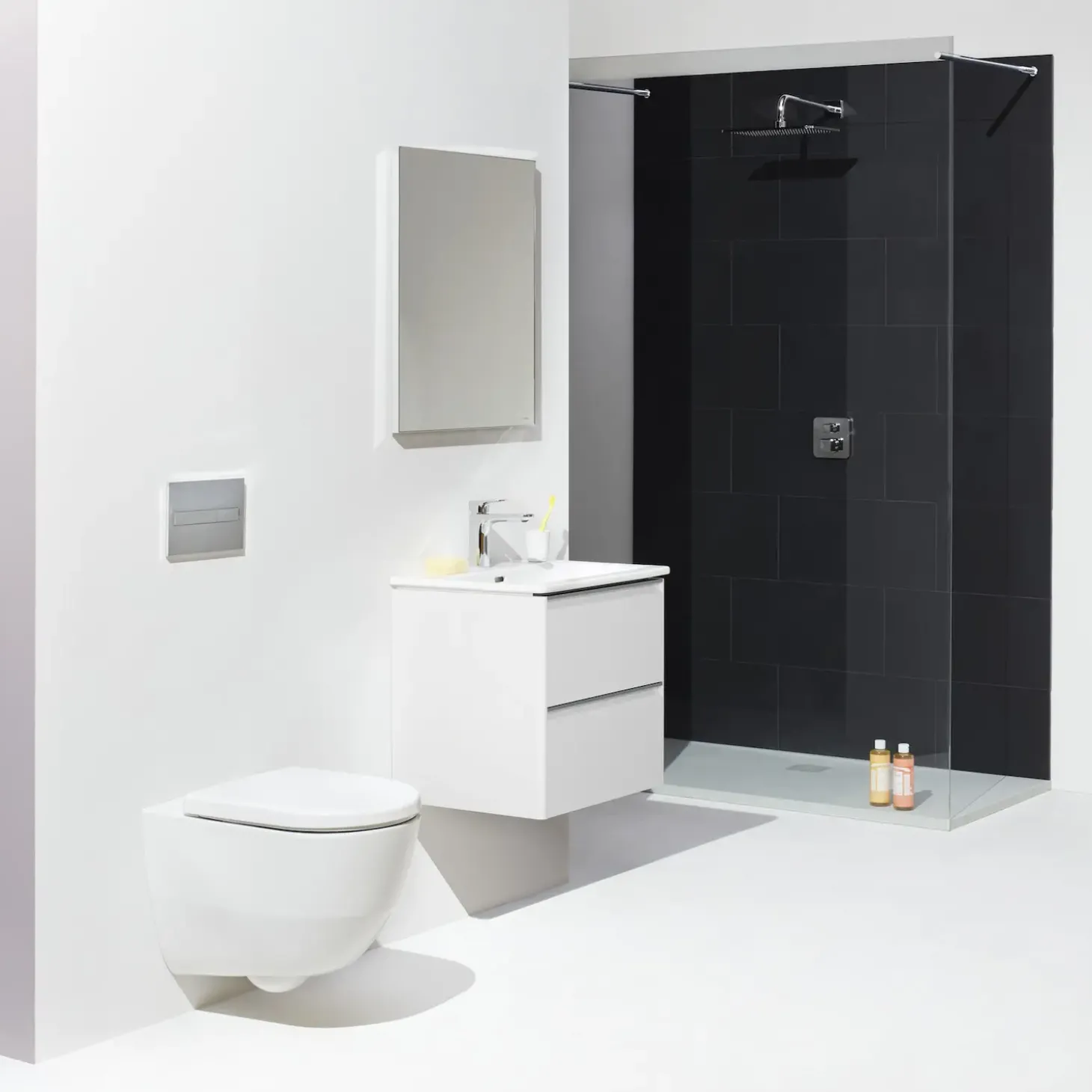 Laufen Pro væghængt toilet inkl. SoftClose toiletsæde hvid