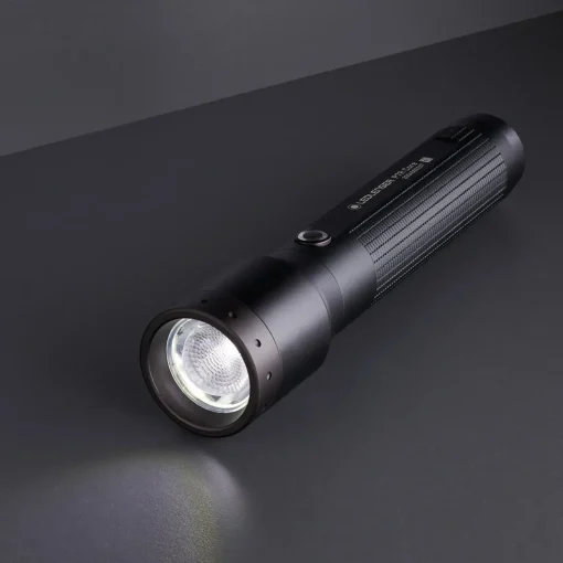 Ledlenser P7R Core lommelygte inkl. 1xgenopladelig batteri sort