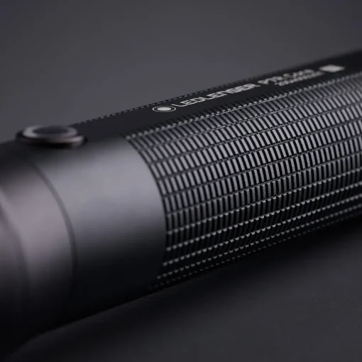 Ledlenser P7R Core lommelygte inkl. 1xgenopladelig batteri sort