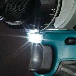 Makita DHP486RTR-DAV slagboremaskine 18V inkl. 2x5,0 Ah batteri og lader