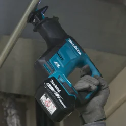 Makita DJR188Z 18V LXT bajonetsav med kort ramme solo
