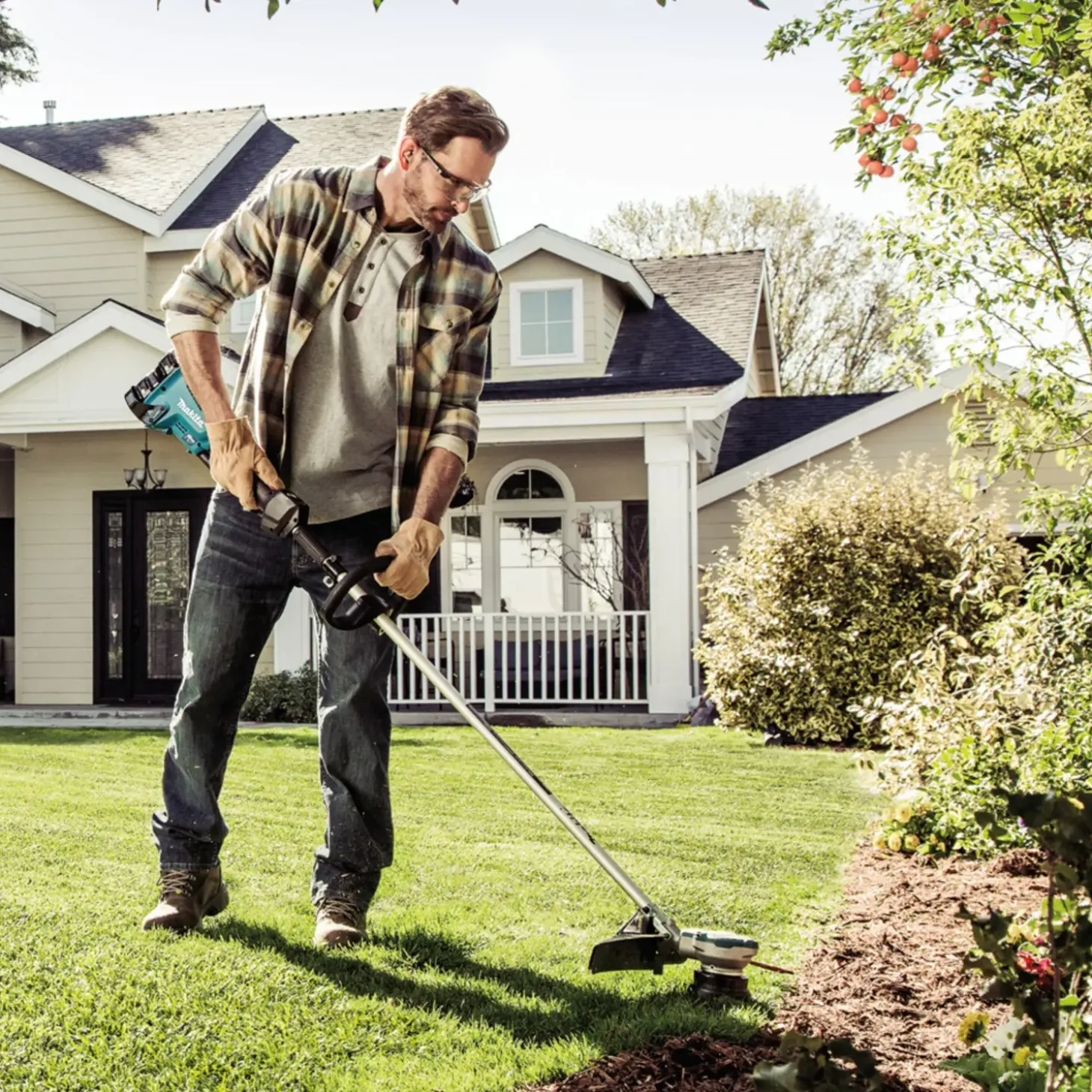 Makita DUR368LPT2 18V græstrimmer 2x5.0 Ah batteri og lader