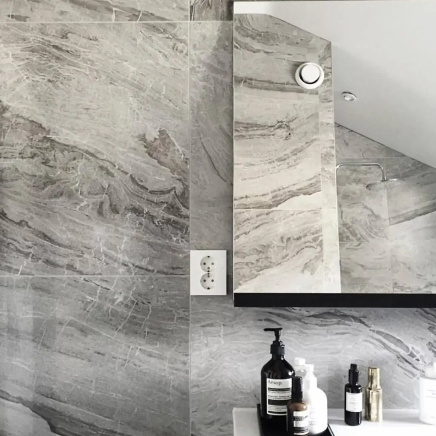 Marmorfliser Nova grålig 30,5x61x1,2 cm