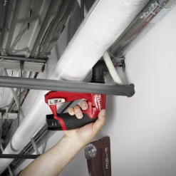 Milwaukee M12 bore-/skruemaskine med udskiftbare hoveder inkl. 2x 2,0Ah batteri og lader