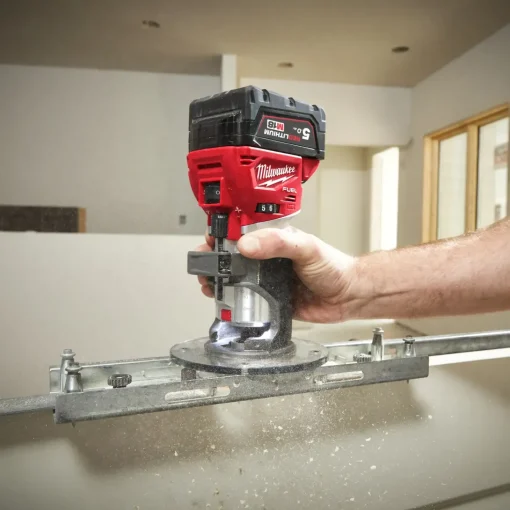Milwaukee M18 FTR8-0X Fuel™ 18V overfræser solo