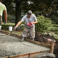 Milwaukee M18 Fuel FCVN12-0 betonvibrator med 2,4 m skaft