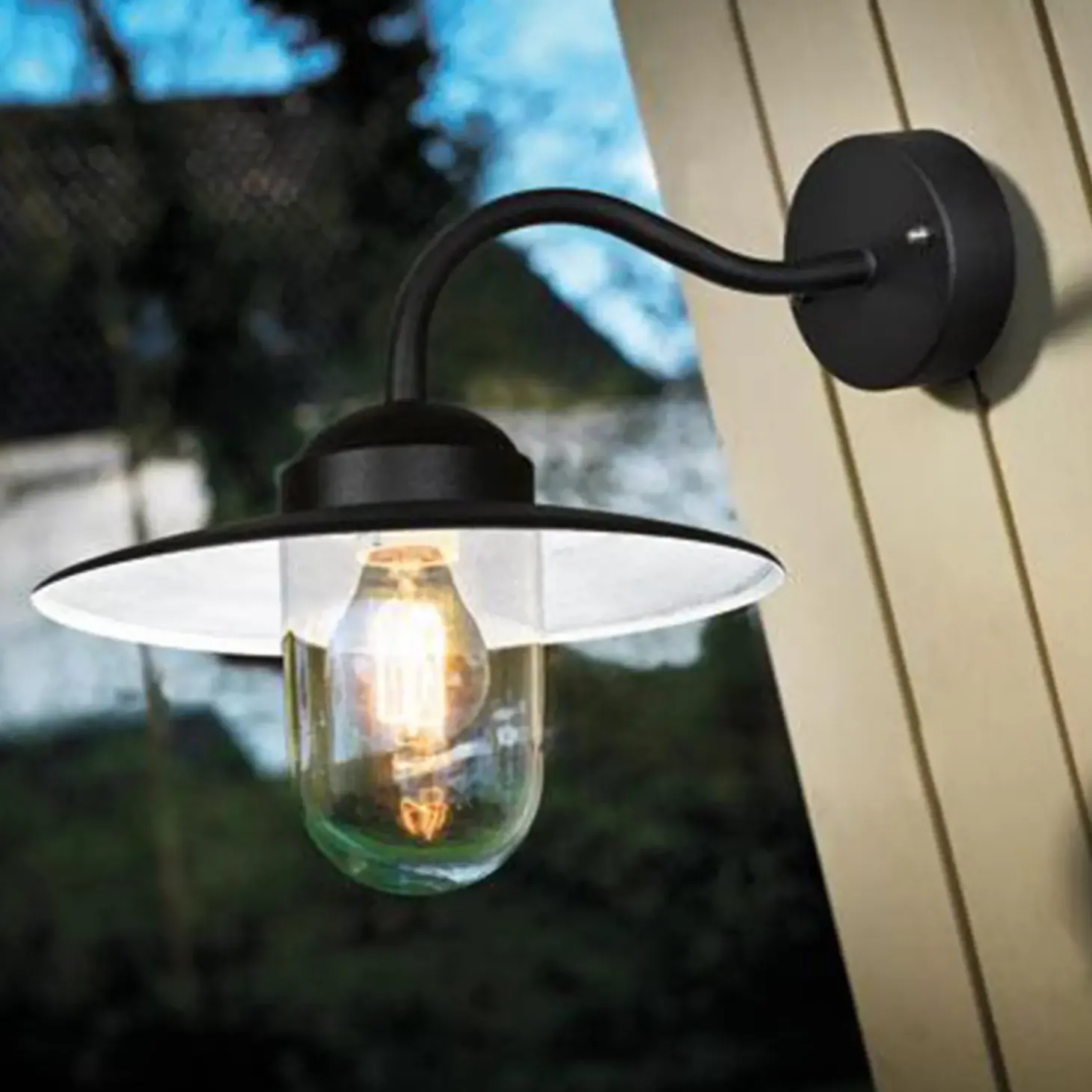 Nordlux Luxembourg udendørs væglampe sort