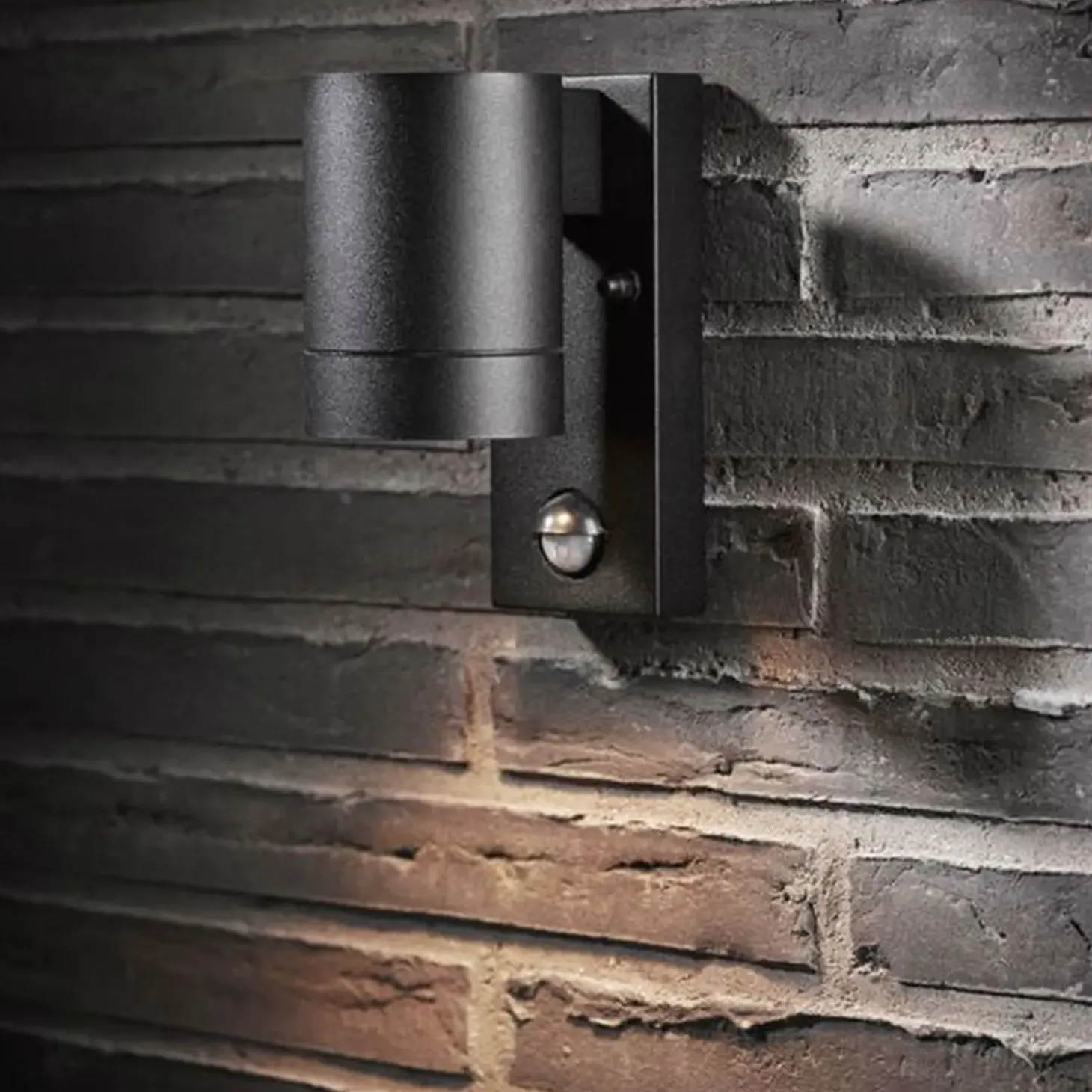 Nordlux Tin Maxi udendørs væglampe 2 lyskilder sort