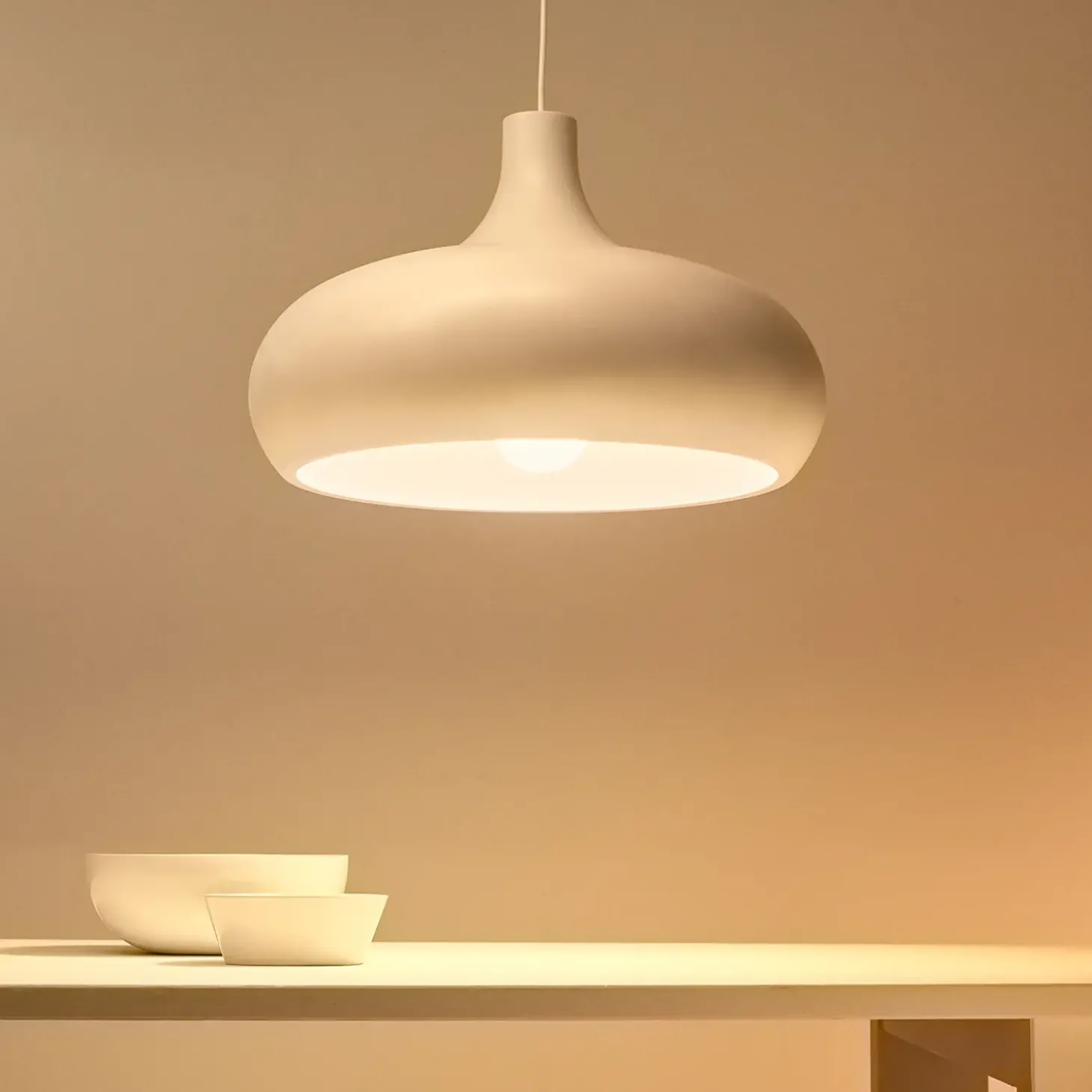 Philips WiZ Wi-Fi LED pære E27 18,5W A80 farve