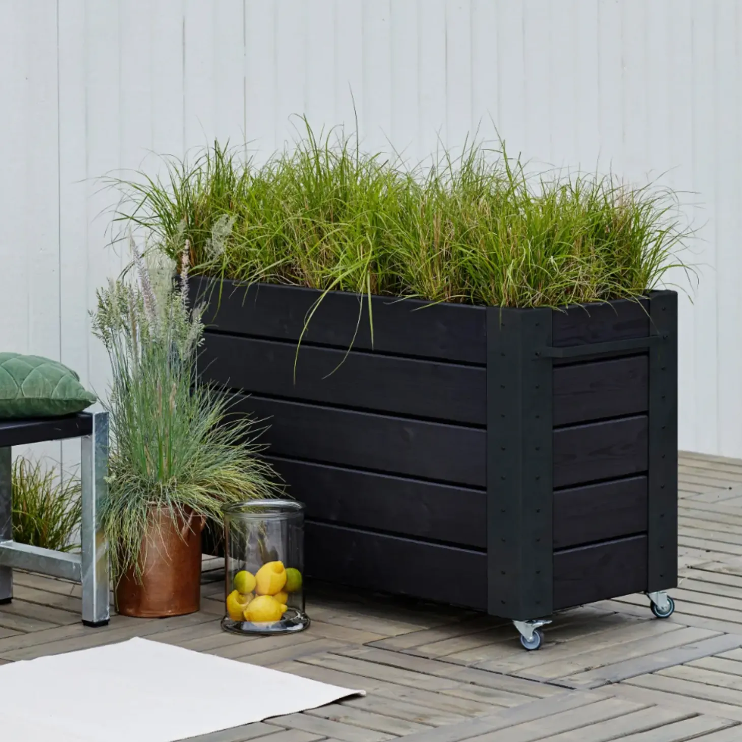 Plus Cubic Blomsterkasse m/hjul 50x120x70 cm