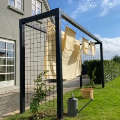 Plus Cubic hjørnebeslag t/stolpe dobbelt sort