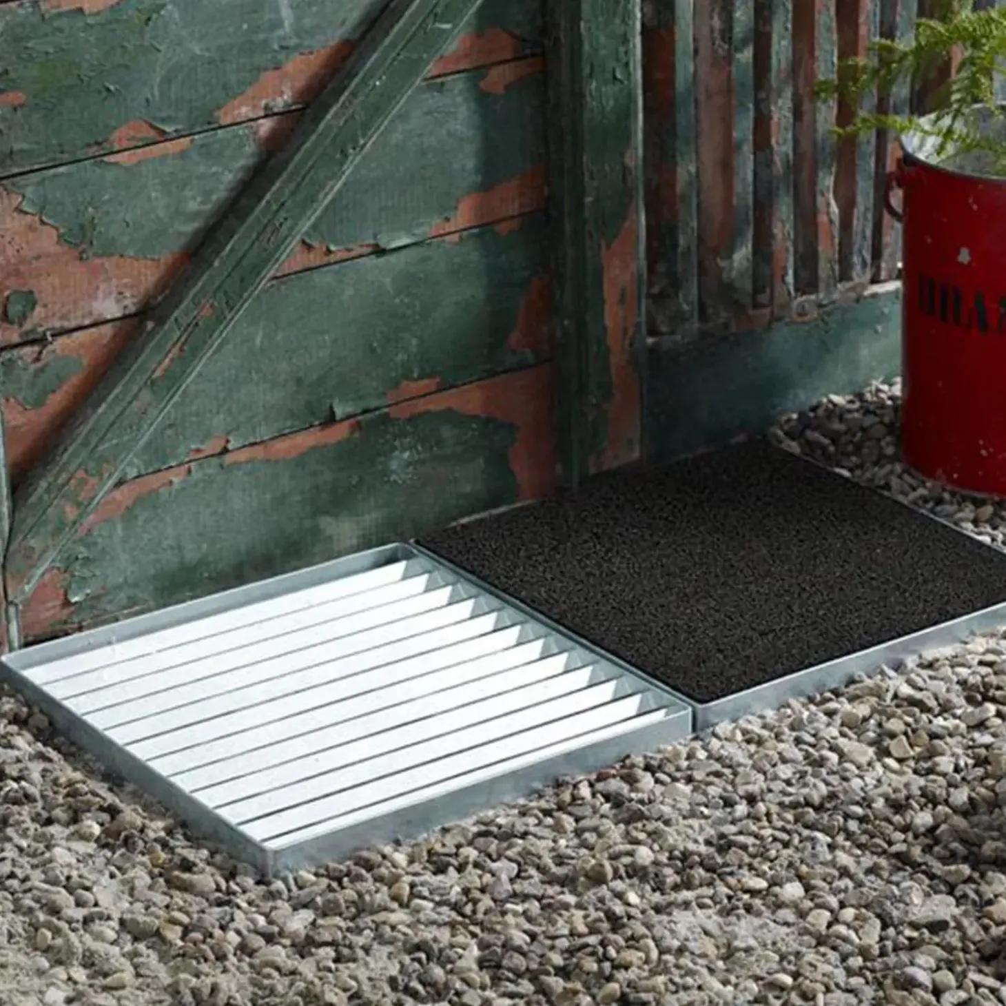 Plus Cubic rist sort 2 stk - 40x40x3,5 cm