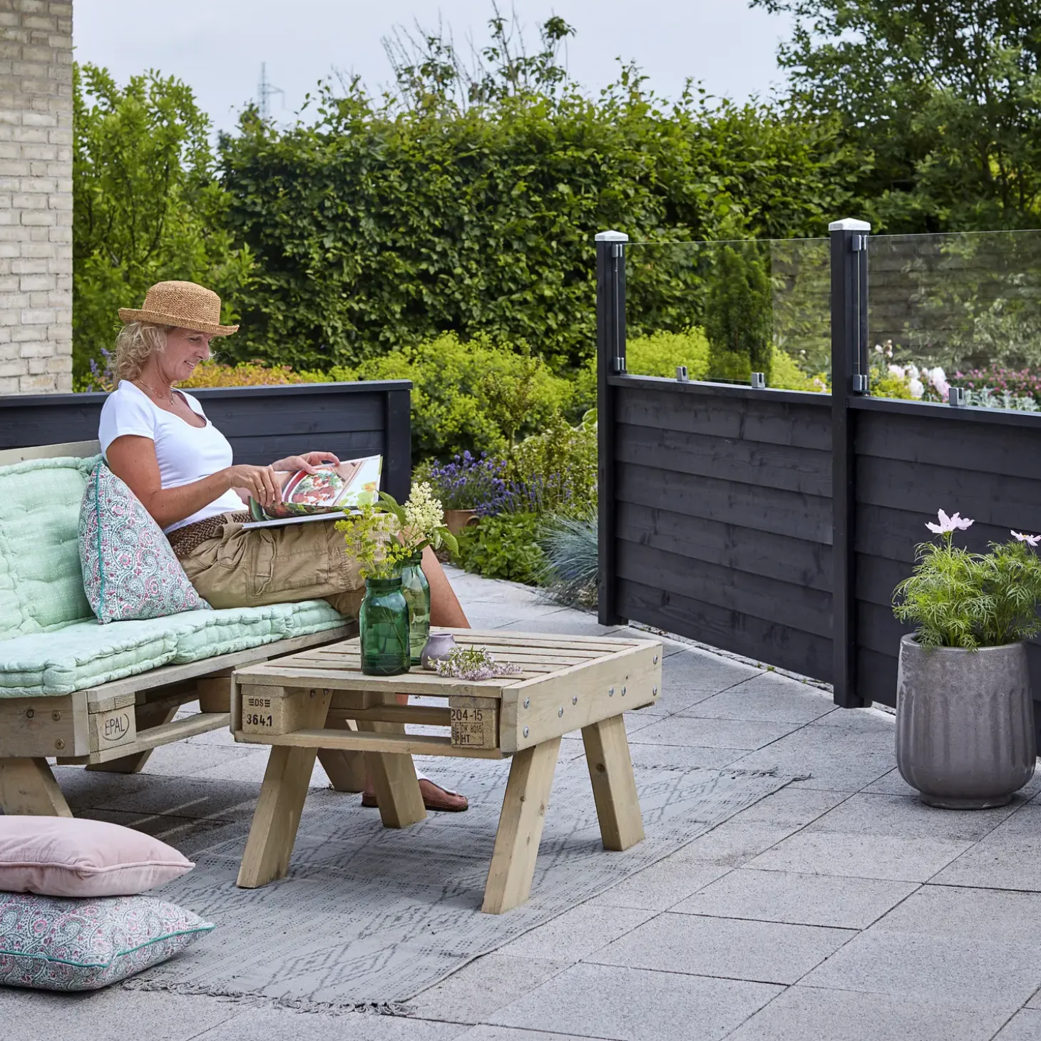 Plus Klink profilhegn m/glas 174x125 cm sort