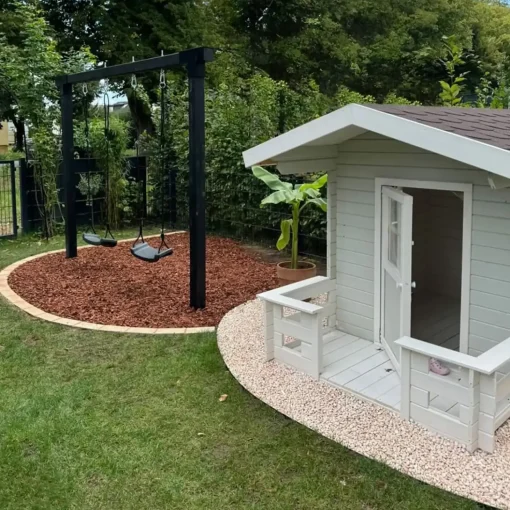PLUS Legehus 134×134 cm + 58 cm terrasse ubehandlet inkl. tagpap