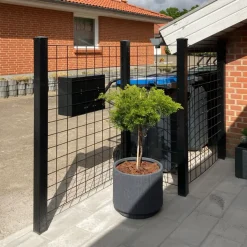 Plus stålespalier Maske str 10x10 sort/galv