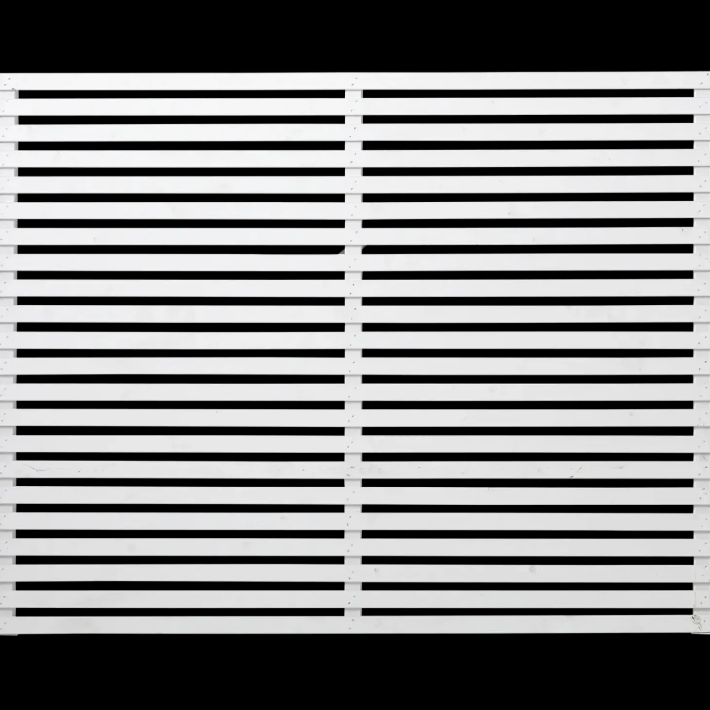 Plus Tokyo renovationsskjuler m/træstolper t/nedgravning hvid