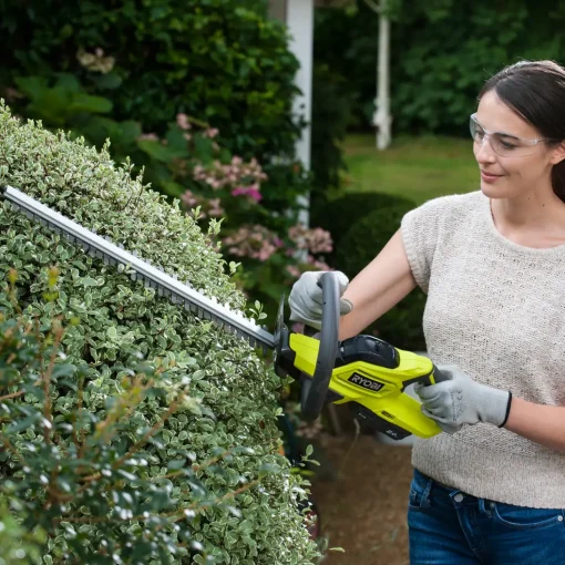 Ryobi  18V ONE+ græstrimmer og hækkeklipper m/1 stk. 2,0 Ah batteri og lader (RHT1845LT25M20)