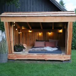 Shelter i lærketræ, 6 personer