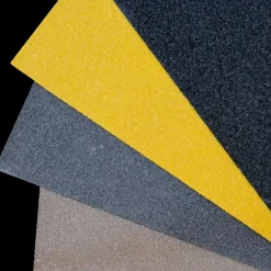 Skridsikker grp plade 750x1000x3,8 mm beige