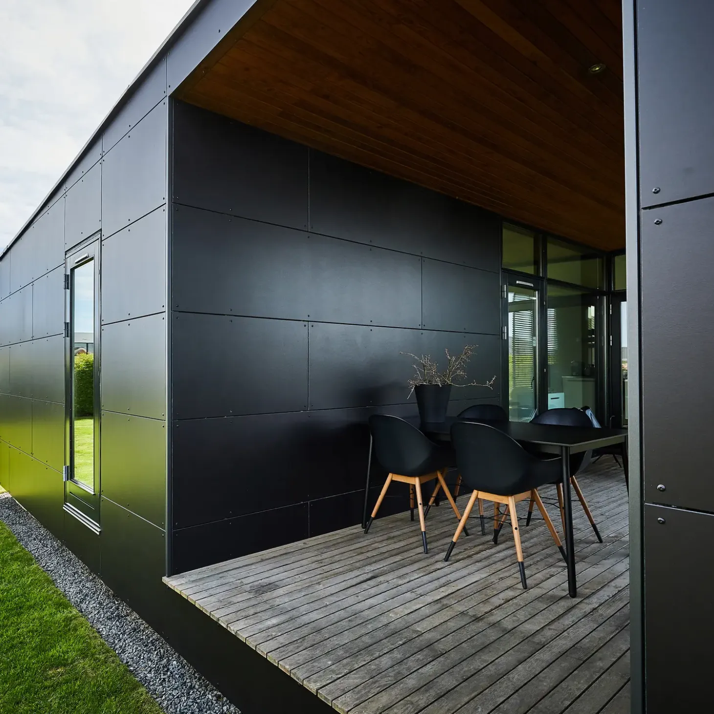 Swisspearl Zenor fibercementplade 8x1192x2500 mm sort