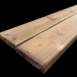 Terrassebrædder m. riller brunimprægneret 28x145 mm x 4,2 m