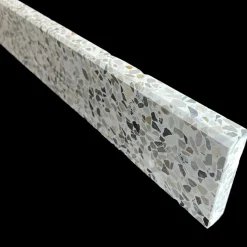 Terrazzo sokkelliste roma slebet overflade og top med fas 40x1,5x7,5 cm