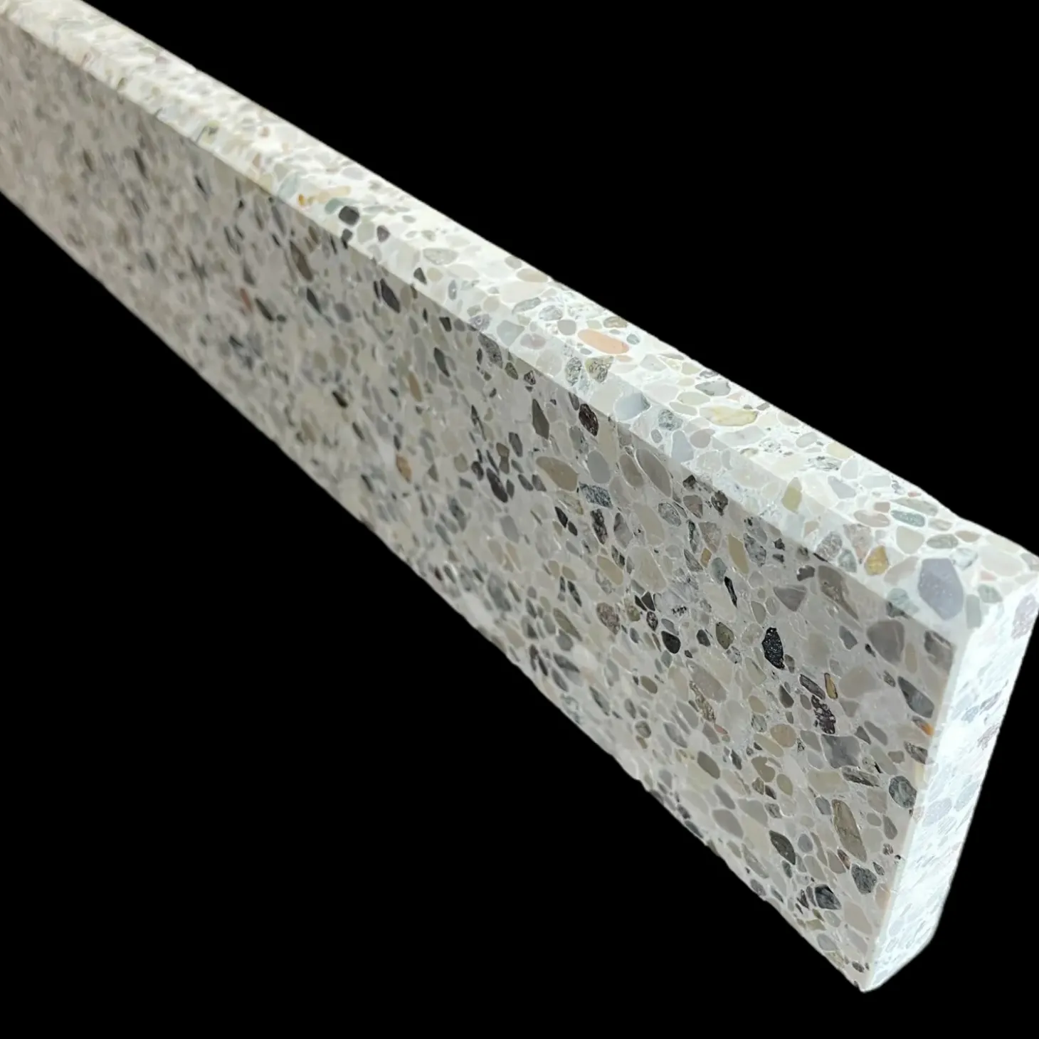 Terrazzo sokkelliste san francisco slebet overflade og top med fas 40x1,5x7,5 cm
