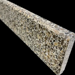 Terrazzo sokkelliste stockholm coffee slebet overflade med fas 40x1,5x7,5 cm
