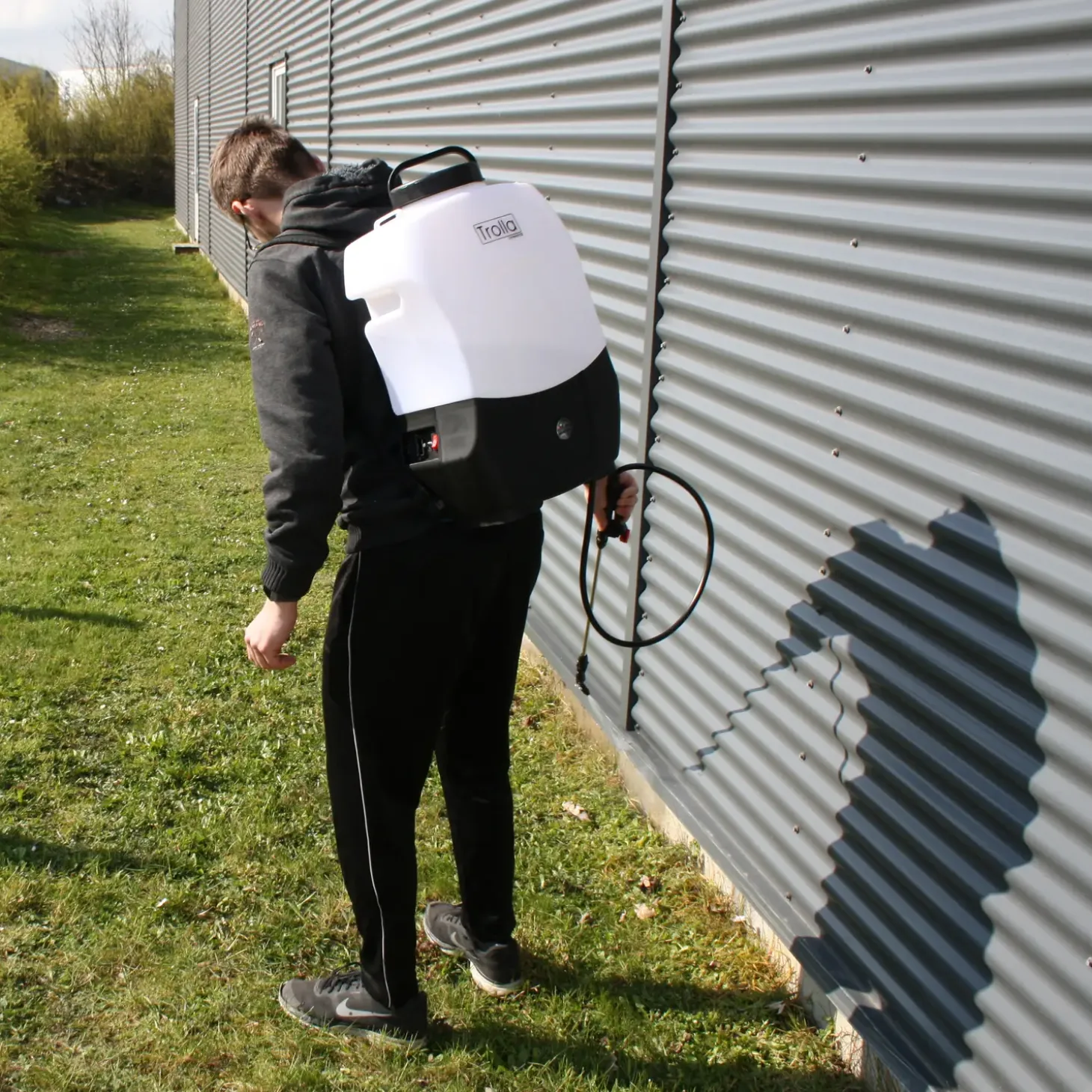 Trolla rygsprøjte på batteri, 16 L