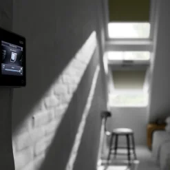 Velux GGU MK08 006821 fjernbetjent vippevindue hvid polyurethan 78x140 cm