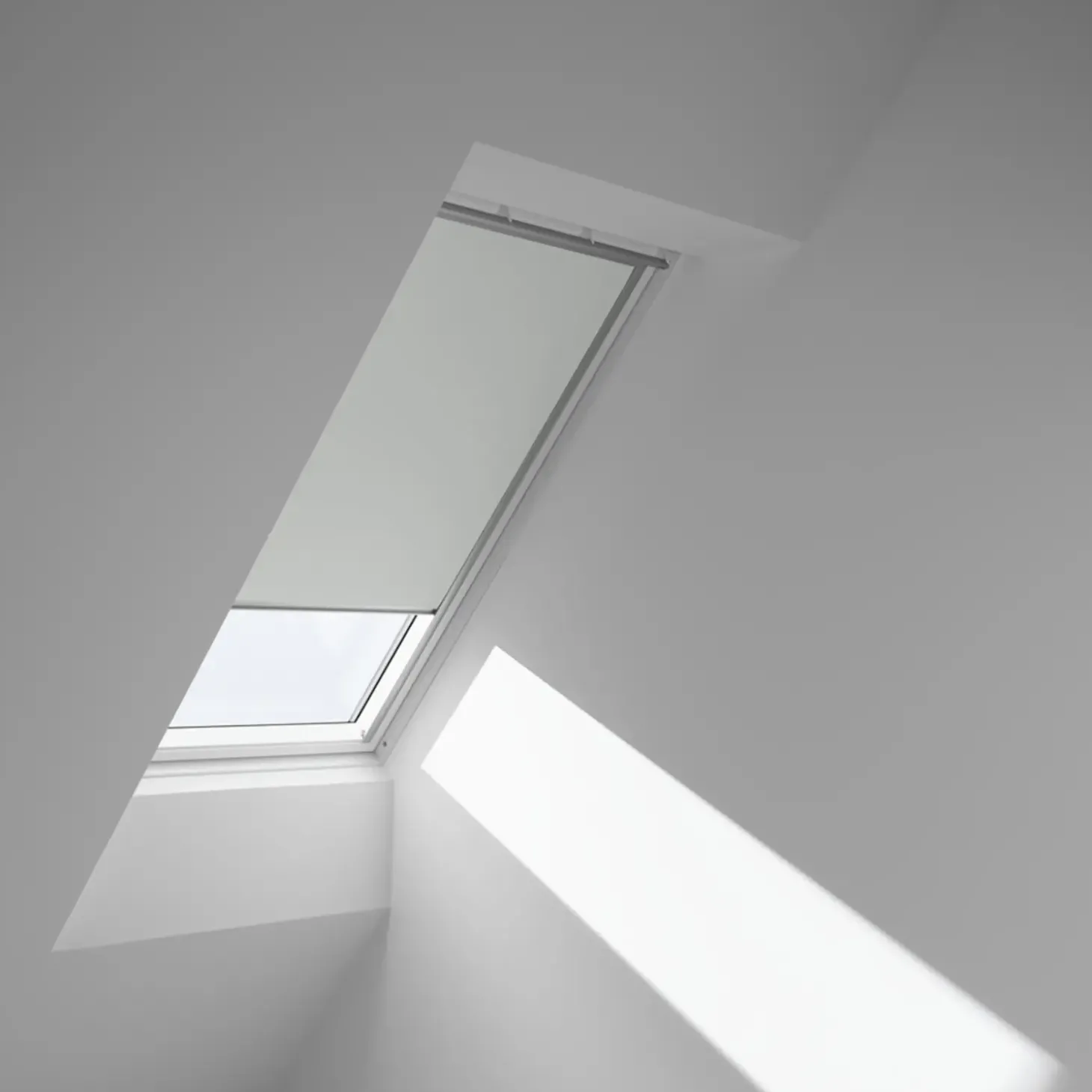 VELUX mørklægningsgardin manuel DKL MK08 mørkeblå 78x140cm