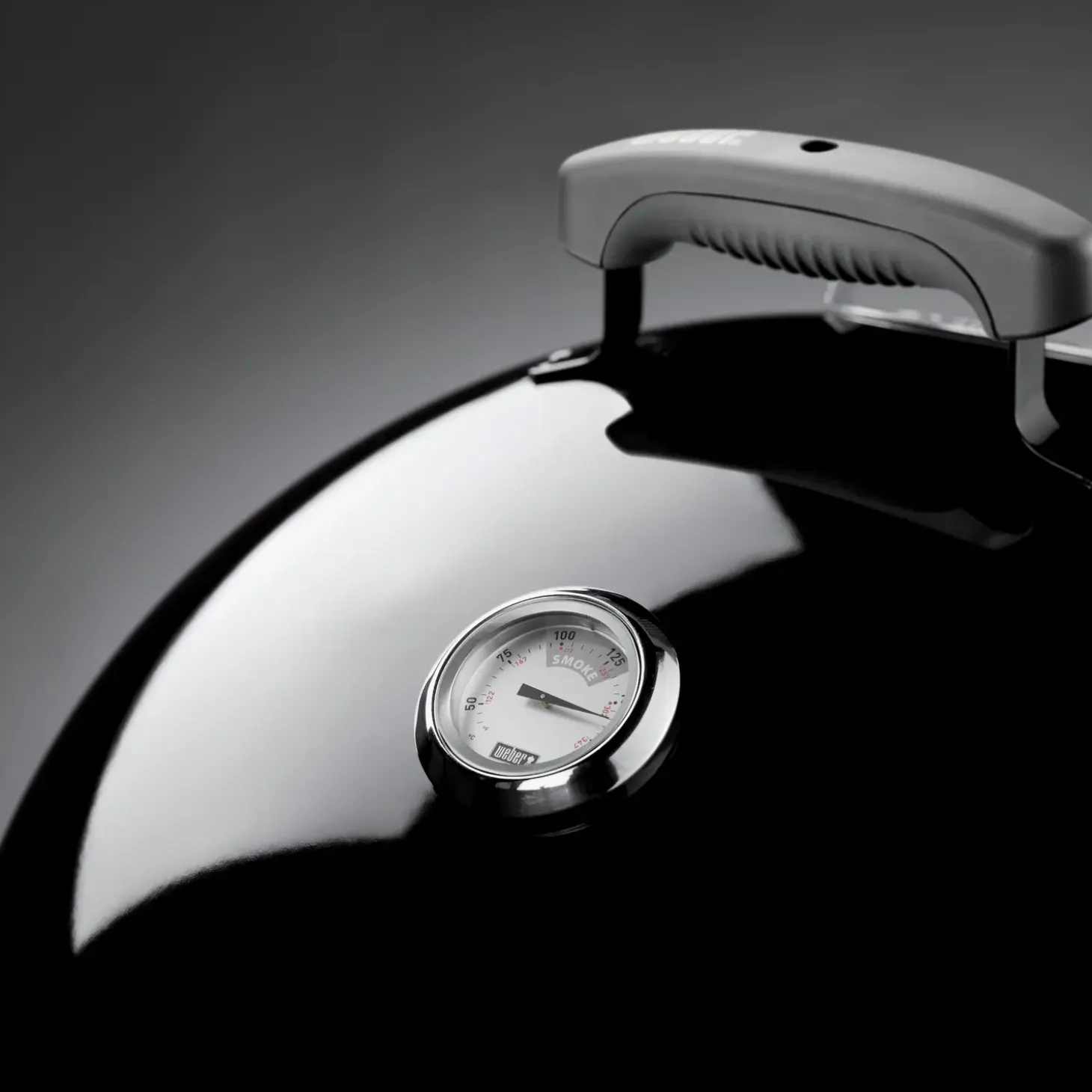 Weber® låg Smokey Mountain Cooker™ 57cm.